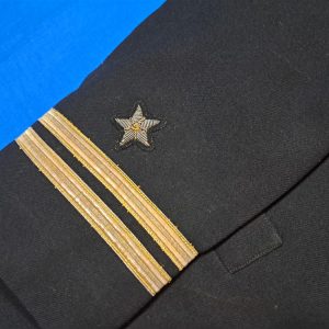 world-war-two-naval-lieutenant-uniform-grouping-named-robinson-with-photos-and-light-history-ribbons