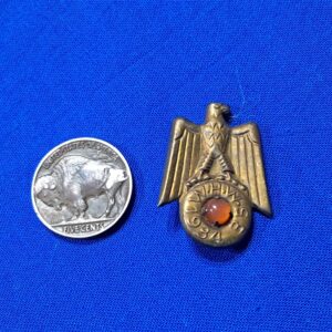 world-war-two-1933-dated-1934-whw-donation-pin-tinnie-for-food-and-comfort-of-citizens-in-germany