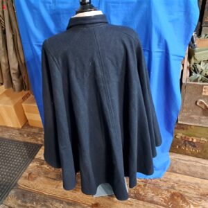 world-war-two-nurses-naval-officers-enlisted-wool-cape-blue-tailor-made-heavy-construction