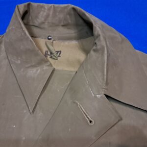 vietnam-early-56-dated-rubber-rain-coat-in-unissued-near-mint-condition-medium-regular-106-color