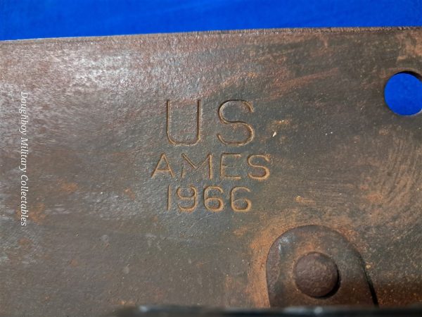 viertnam-war-era-entrenching-tool-shovel-with-the-carrying-case-1966-1960-dated-used