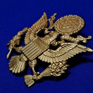 vietnam-war-era-officers-visor-cap-eagle-by-meyer-22-marked-1966-to-1973-unissued