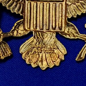 vietnam-war-era-officers-visor-cap-eagle-by-meyer-22-marked-1966-to-1973-unissued