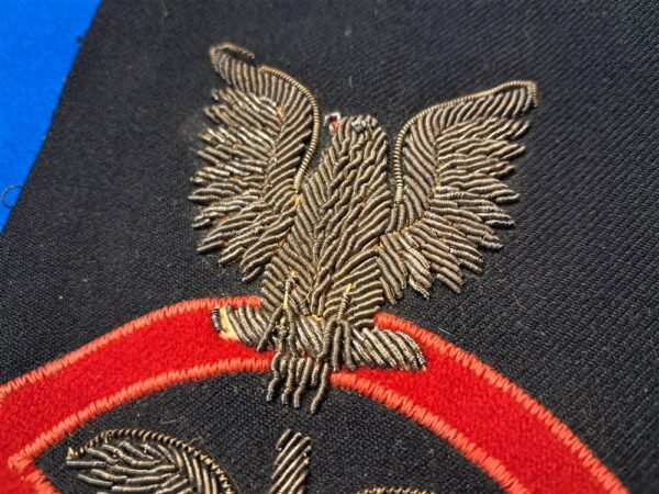 world-war-two-dress-blue-naval-chevron-rank-for-chief-petty-officer-bullion-eagle-and-wings-with-propeller-red-felt-stripes