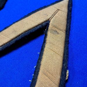 world-war-two-french-set-of insignia-extras-original-collar-and-sleeve-stripe