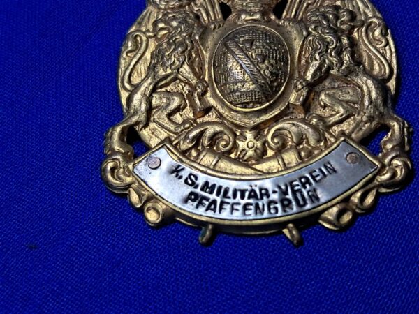 german-pre-world-war-one-veterans-membership-medal-saxon-local-town-with-ribbon-green-white-added-town-plate