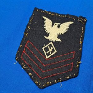 late-1940-era-naval-chevron-insignia-rank-with-k-in-triangle-for-chemical-warfare-specialist-and-dark-blue-wool-white-eagle