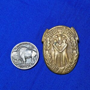 world-war-two-tinnie-saar-reunification-made-of-brass-with-original-pin-1935