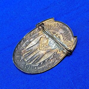 world-war-two-tinnie-saar-reunification-made-of-brass-with-original-pin-1935