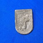 world-war-two-german-tinnie-w-h-w-golden-sun-propaganda-pin-for-freedom-and-healthy-nation-prosperous-original-pin-1940
