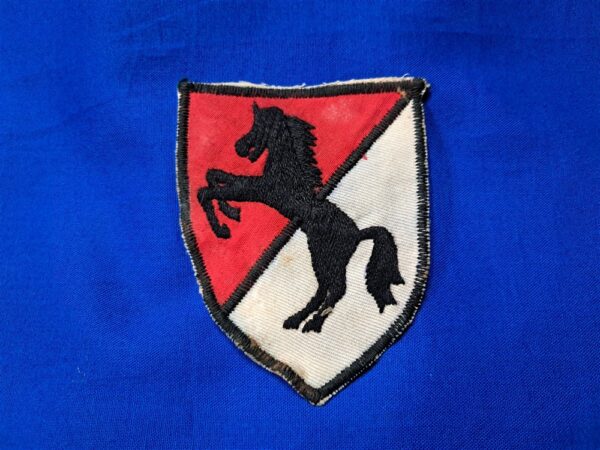 vietnam-war-theater made 11th-armored-cavalry-regiment-cor-patch-with-horse-hand-embroidered-excellent
