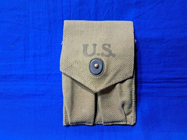 world-war-two-mint-unissued-m-1911-magazine-clip-pouch-1942-dated-for-pistol-belt