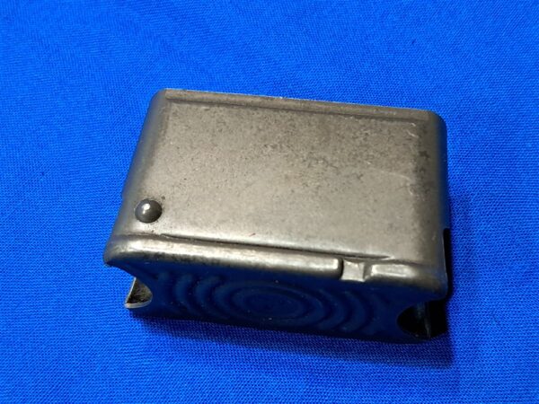 world-war-two-garand-rifle-en-block-clips-original-marked-international silver