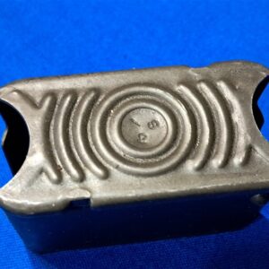 world-war-two-garand-rifle-en-block-clips-original-marked-international silver