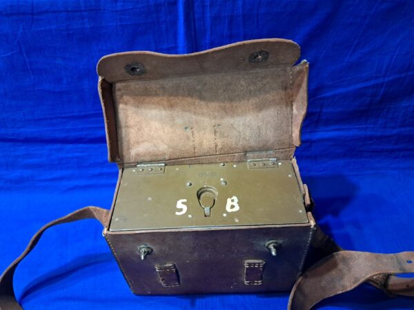 japanese-field-walkie-talkie-transceiver-with-carry-leather-case-and-strap-rare-missing-part-model-96-4