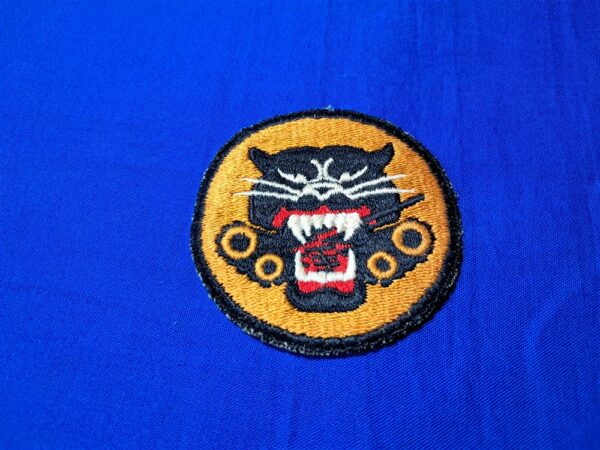 world-war-two-anti-tank-unit-sleeve-insignia-green-back-original-guaranteed-full-size-4-wheel