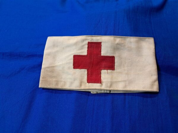 armband-medic-wwii world-war-two-medical-arm-band-with-red-cross-on-white-cotton-numbered-issued-used-condition