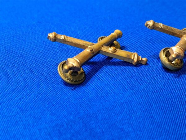 world-war-two-officers-artillery-collar-insignia-meyer-made-screw-back-early-design-matched-set