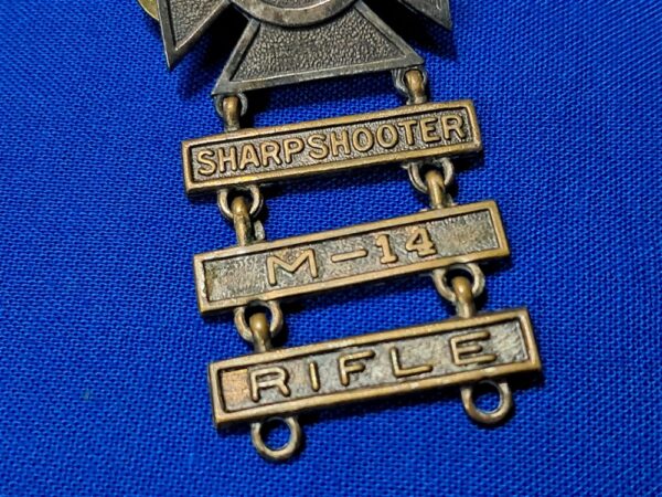 vietnam-war-shooting-badge-for-the-m-14-service-rifle-sharpshooter-3-ladder-bars-unmarked
