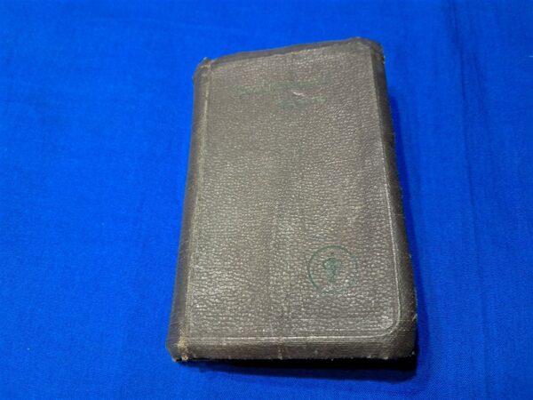 wrold-war-two-new-testiment-bible-by-gidions-dated-1941-early-pre-war-issue-pocket-size