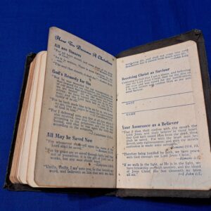 wrold-war-two-new-testiment-bible-by-gidions-dated-1941-early-pre-war-issue-pocket-size