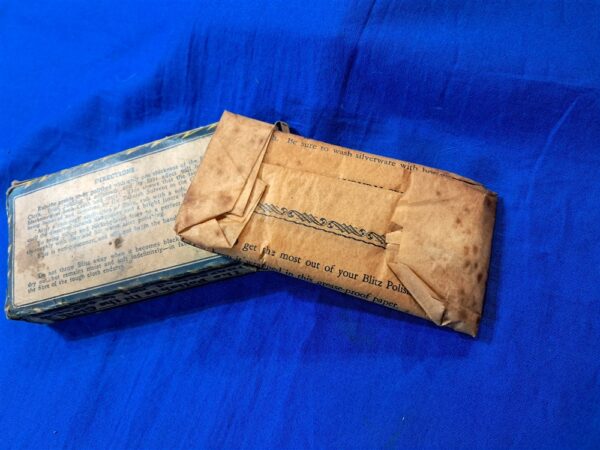 world-war-two-original-box-of-blitz-metal-polishing-compund-on-cloth-in-package-unopened-buttons