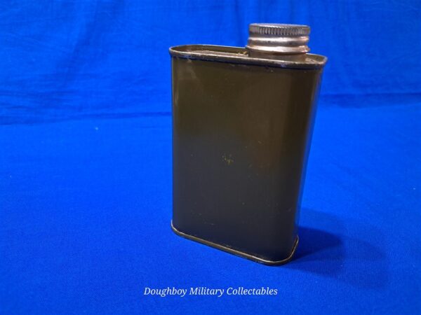 korean-war-era-rifle-bore-cleaner-original-can-1950-to-1955-clean-no-rust-or-dents-full