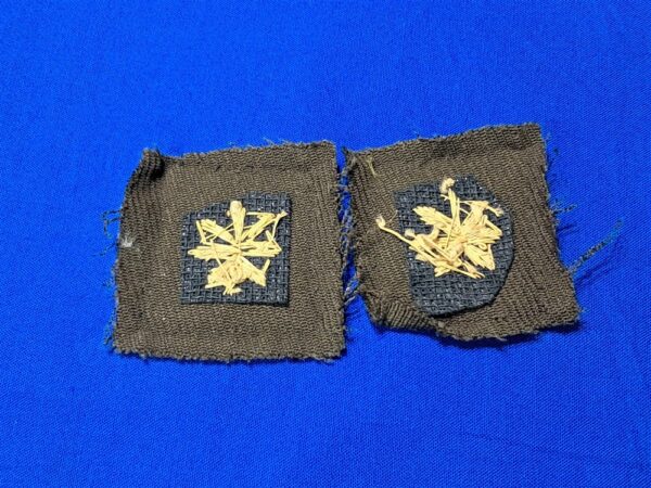 world-war-two-majors-rank-insignia-in-gold-bullion-on-dress-green-uniform-material-matched-set