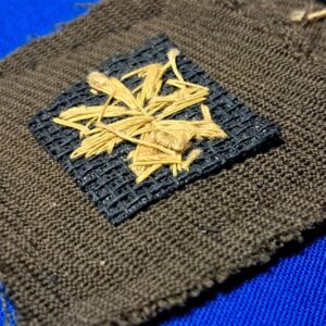 world-war-two-majors-rank-insignia-in-gold-bullion-on-dress-green-uniform-material-matched-set