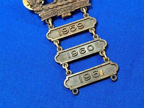 cali-state-national-guard-california-attendance-medal-for-drill-in-3-years-early-1960s