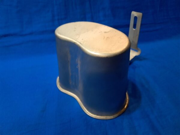 world-war-two-canteen-bottom-dated-1945-by-kmc-mint-unissued-condition-steel-construction
