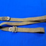 world-war-two-carbine-sling-for-the-rifle-web-mid-war-issue-unmarked-in-light-o-d-shade-early-horseshoe-end-caps