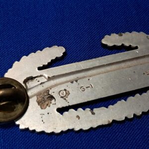 korean-war-era-volupte-manufactured-combat-infantry-badge-in-sterling-silver-with-original-clutches