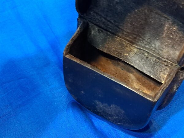 civil-war-rifle-cap-box-with-markings-and-holes-for-front-plate-black-leather-excellent-condiiton