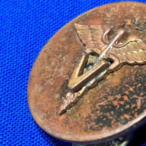 korean-war-era-collar-disc-veterinarian-enlisted-with-original clutches-tarnished-condition-used