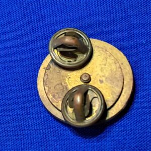 korean-war-era-collar-disc-veterinarian-enlisted-with-original clutches-tarnished-condition-used
