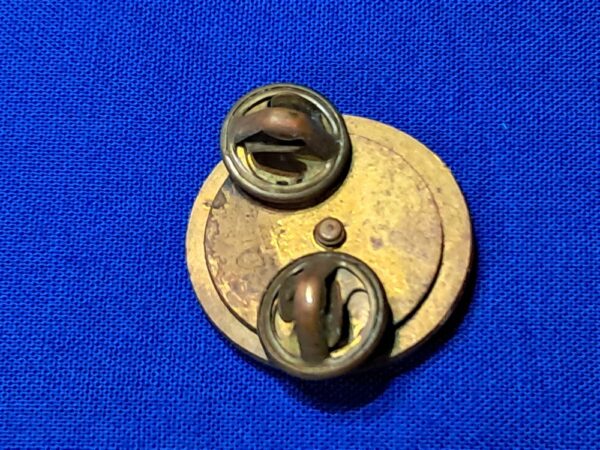 korean-war-era-collar-disc-veterinarian-enlisted-with-original clutches-tarnished-condition-used