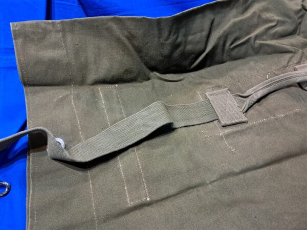vietnam-war-period-1966-dated-duffle-sack-for-soldiers-in-the-army-excellent-conditon