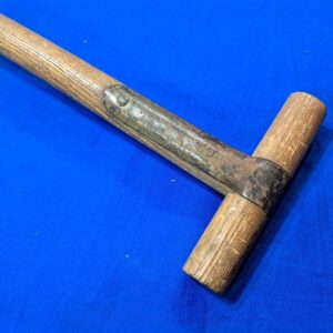 world-war-two-shovel-m-1910-pattern-early-with-used-cover-1943-dated-t-handle-type