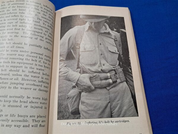 fm-21-22-survival-at-sea-field-manual-for-the-safety-if-abandoning-a-ship-or-stranded-excellent-condition