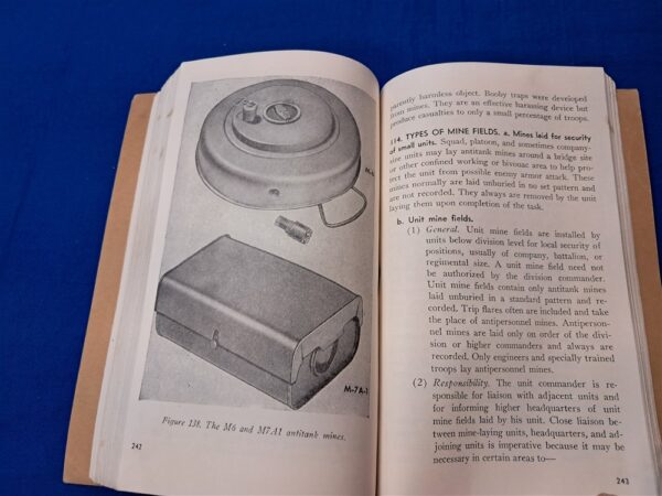 FM5-15 Field Fort 49. Condition excellent. Very nice manual covering the fortifications and shelters needed in the battlefield. Manual is thick and covers all the basics up to the advanced. Over 375 pages. Barbed wire obstacles to deep