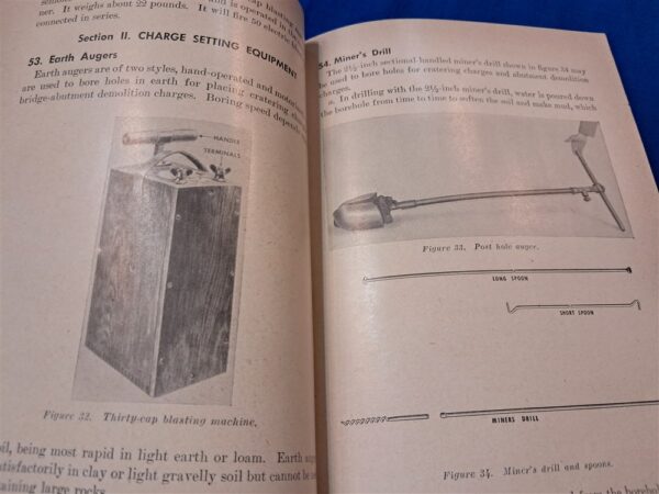 field-manual 5-25-explosives-and-demolitions-vietnam-era-1954-dated-book-very-detailed-180-pages