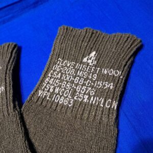 vietnam-war-gloves-insert-wool-1968-dated-size-4-unissued-mint-condition