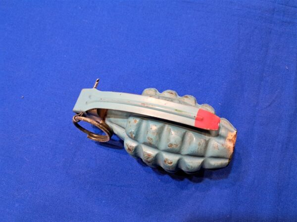 korean-war-m-21-training-grenades-all-original-1953-war-dated-february-paint-original-205-a-1-spoon-fuze