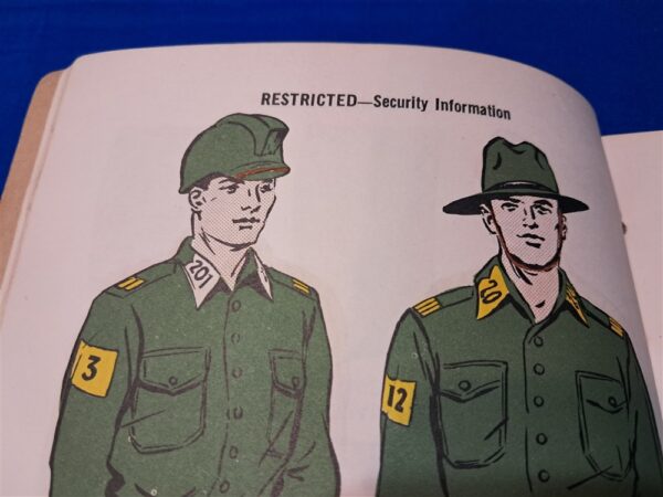 korean-war-training-opposing-forces-helmet-liner-with-comb-1953-dated-excellent-condition