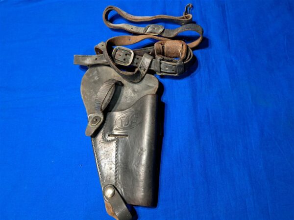 korean-war-marine-corps-shoulder-type-holster-dated-1944-dyed-black-for-service