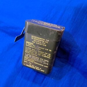 vietnam-war-1968-dated-decon-m-13-kit-for-gas-mask-bacpouch-field-issue-not-trainer