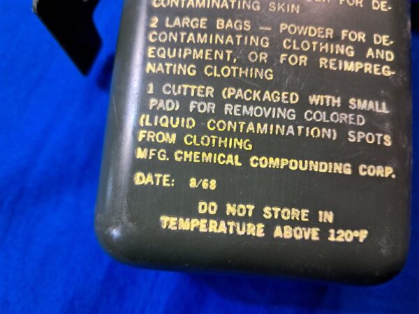 vietnam-war-1968-dated-decon-m-13-kit-for-gas-mask-bacpouch-field-issue-not-trainer