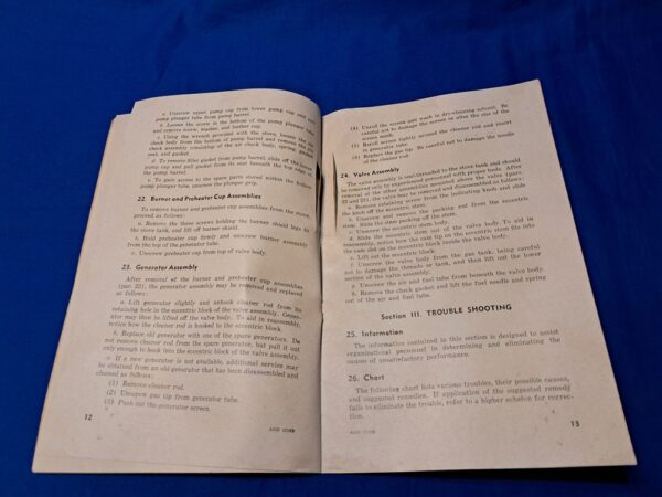 korean-war-camp-field-stove-m-1950-type-unissued-mint-condition-unused-original-paint-and-canister-with-technical-manual-1952-dated