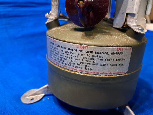 korean-war-camp-field-stove-m-1950-type-unissued-mint-condition-unused-original-paint-and-canister-with-technical-manual-1952-dated